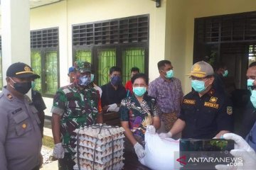 Tangani dampak COVID-19, Pemkab Mimika salurkan sembako ke distrik