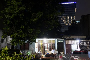 Lampu hotel berbentuk lafaz Allah saat PSBB Jakarta