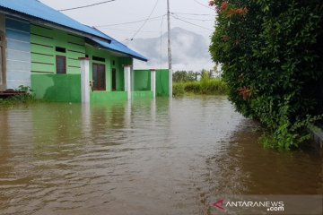 Ratusan rumah di BTN Gajah Mada Sentani terendam banjir