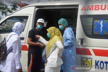Pasien sembuh 380, positif COVID-19 di Indonesia menjadi 4.557 kasus