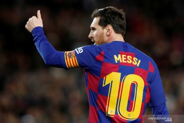 Quique Setien yakin Lionel Messi di Barcelona sampai pensiun