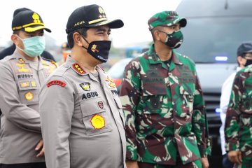 Kaopspus Aman Nusa II mengecek dapur umum TNI-Polri