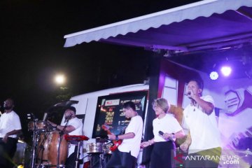 Maliq & D'Essentials kenang kolaborasi Glenn Fredly dalam "Seandainya"