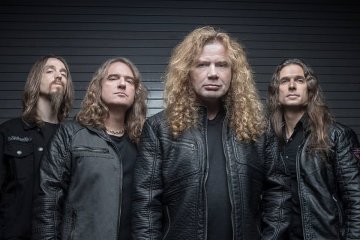 Gitar bertandatangan Megadeth dilelang Rp100 juta untuk tangani corona