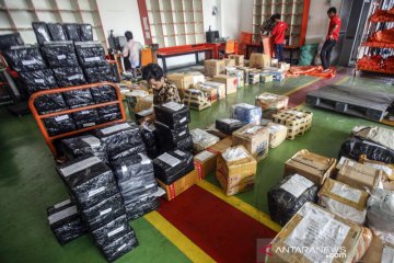 Makanan siap saji dorong kenaikan pengiriman Pos Indonesia