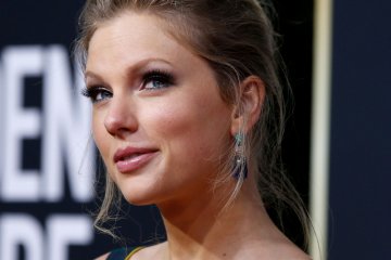 Taylor Swift batalkan seluruh konsernya hingga 2021