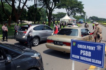 Hari pertama penerapan PSBB Tangerang Raya