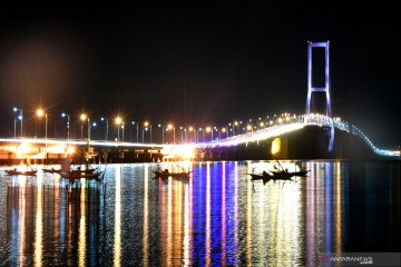 Suasana kawasan Jembatan Suramadu saat pandemi COVID-19