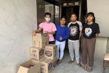 KBRI distribusikan logistik untuk WNI tertahan di India