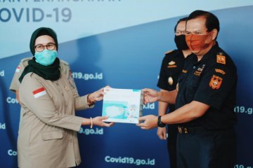 Ditjen Bea Cukai hibahkan puluhan ribu masker ke BNPB