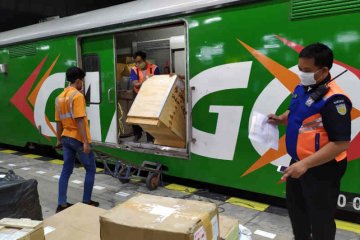 Tawarkan tarif murah, angkutan barang KAI Rail Express naik 73 persen