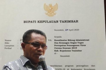 Seluruh gaji Bupati Kepulauan Tanimbar untuk penanganan COVID-19.