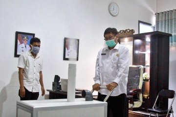 PU Kota Kediri rakit alat penyemprot disinfektan portabel