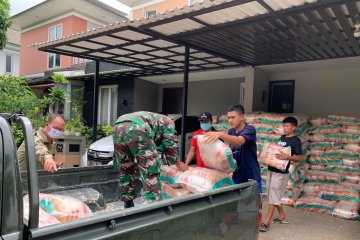 PWI Peduli gandeng TNI dan Pengusaha salurkan 7,5 ton Beras