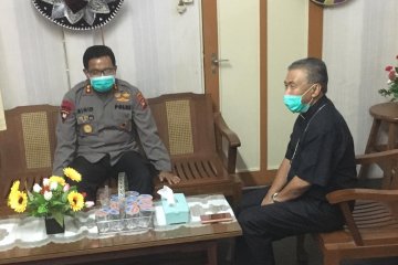 Polda Kalbar-Keuskupan Agung Pontianak ajak masyarakat tetap di rumah