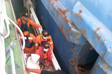 KMP Mutiara Sentosa mati mesin, Basarnas Lampung evakuasi penumpang
