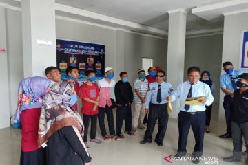 LPKA Kendari kembali bebaskan enam anak binaan penerima asimilasi