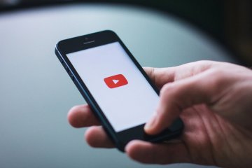 Youtube larang konten soal konspirasi palsu corona dan 5G