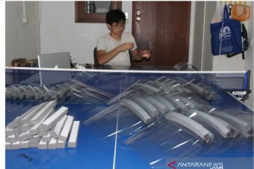 Sejumlah siswa gagas pembuatan 'face shield' lawan COVID-19