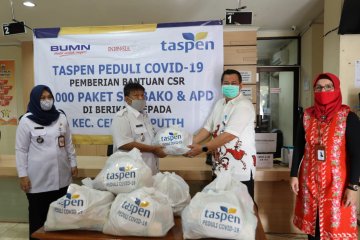 Peduli COVID-19, Taspen salurkan bantuan kepada 500 KK di Jakarta