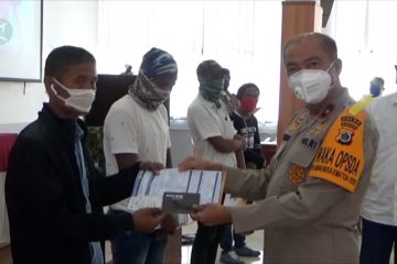 Dana bantuan bagi 4.356 sopir dan pengemudi ojek di Papua