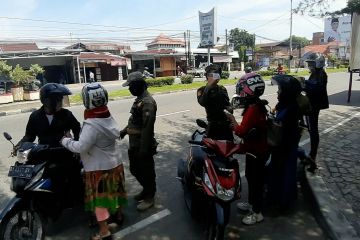 Melihat hari pertama pelaksanaan PSBB di Kota Padang