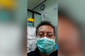 Pasien positif corona yang sembuh minta warga tetap di rumah