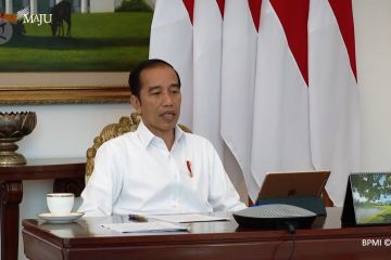 Jokowi minta tokoh agama dan ormas dilibatkan sosialisasi jaga jarak aman