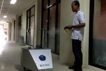 Robot penyemprot disinfektan karya mahasiwa  Politeknik Negeri Jember