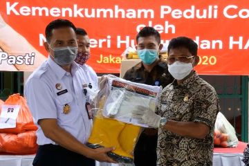 Kemenkumham berikan bantuan sosial ke warga sekitar lapas