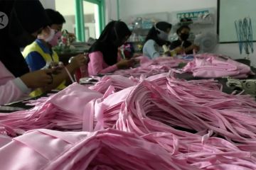 Lapas Wanita Malang penuhi order 10 ribu masker