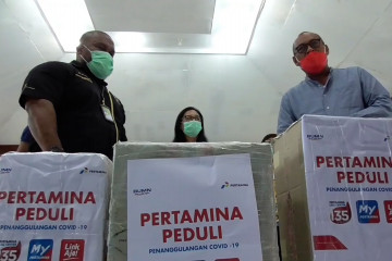 Pertamina Sorong serahkan bantuan sembako