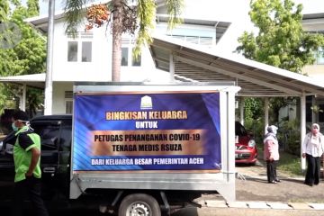 Bingkisan untuk keluarga tim medis dari Pemerintah Aceh