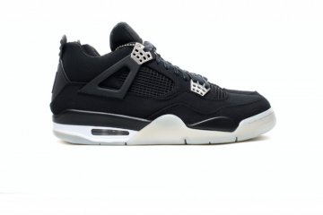 Eminem lelang Air Jordan 4 Retro untuk donasi corona