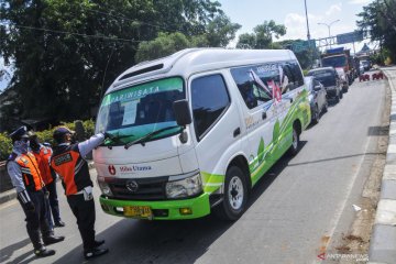 Kemarin, pemerintah benahi data penerima bansos hingga tidak ada mudik