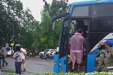 Satpol PP Palembang karantina 108 pelanggar wajib masker