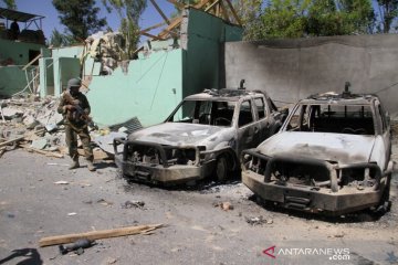 Taliban serang pusat militer di Afghanistan