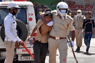 Ratusan polisi India positif terinfeksi corona