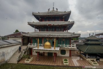 Masjid berarsitektur bangunan kelenteng