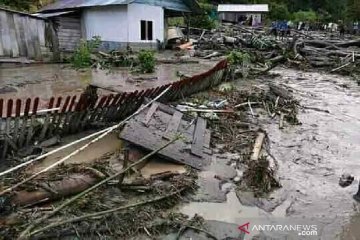 BPBD Sulteng kirim bantuan untuk korban banjir di Kabupaten Poso