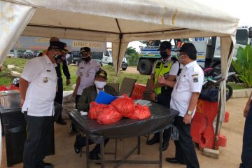 Pemkot Jaksel sediakan layanan sedekah "drive thru" di Tol Desari