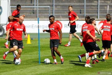 FC Cologne mulai berlatih.