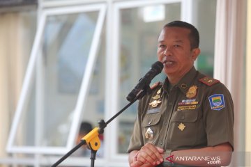 Satpol PP Bandung awasi gang-gang, tekan penyebaran COVID-19