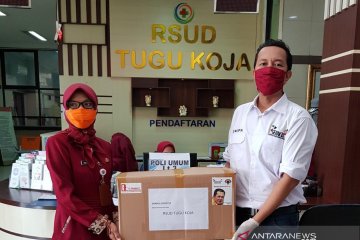 Bamsoet salurkan bantuan kesehatan kepada 21 RSUD