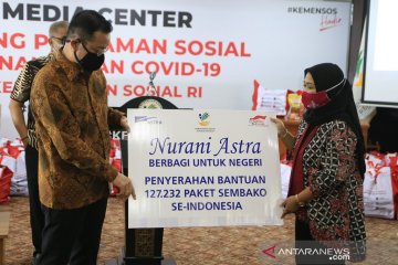 Astra salurkan 127.232 paket sembako senilai Rp25 miliar