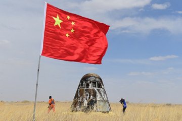 Pesawat ruang angkasa China berhasil kembali ke bumi