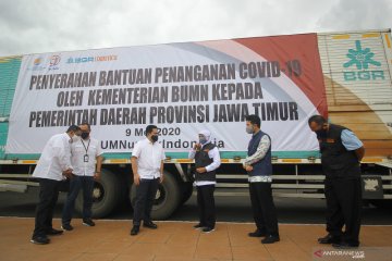 Kementerian BUMN serahkan bantuan alat kesehatan