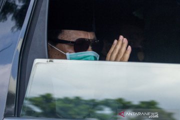 Prabowo dan Anies hadiri pemakaman Djoko Santoso