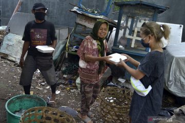 Dua jam, standar Indorelawan bagikan bantuan warga terdampak COVID-19