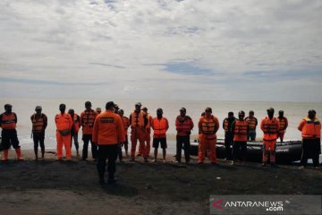 Tiga pencari ikan ditemukan meninggal dunia usai diterjang ombak